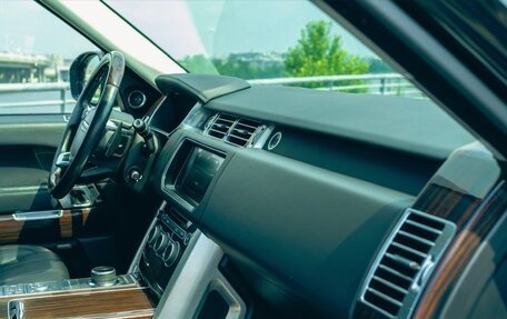 Land Rover Range Rover IV рестайлинг, 2017 год, 5 500 000 рублей, 8 фотография