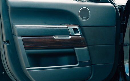 Land Rover Range Rover IV рестайлинг, 2017 год, 5 500 000 рублей, 10 фотография