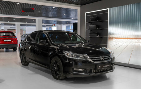 Honda Accord IX рестайлинг, 2013 год, 1 590 000 рублей, 2 фотография