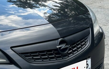 Opel Astra J, 2011 год, 650 000 рублей, 2 фотография