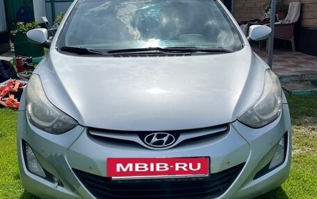 Hyundai Elantra V, 2014 год, 750 000 рублей, 2 фотография