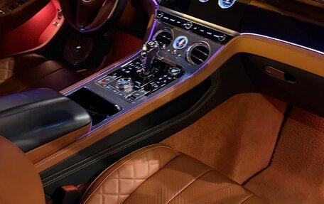 Bentley Continental GT III, 2018 год, 15 700 000 рублей, 5 фотография