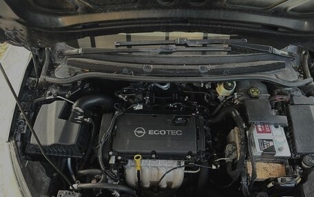 Opel Astra J, 2011 год, 650 000 рублей, 6 фотография