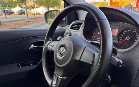 Volkswagen Polo VI (EU Market), 2013 год, 780 000 рублей, 33 фотография