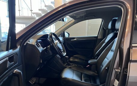 Volkswagen Tiguan II, 2018 год, 2 744 000 рублей, 16 фотография