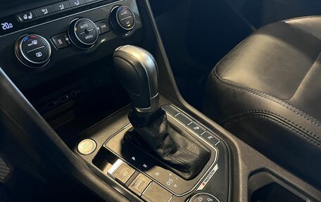 Volkswagen Tiguan II, 2018 год, 2 744 000 рублей, 31 фотография