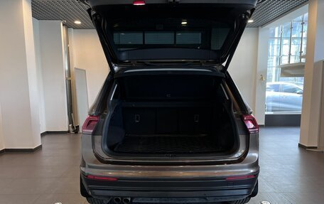 Volkswagen Tiguan II, 2018 год, 2 744 000 рублей, 36 фотография