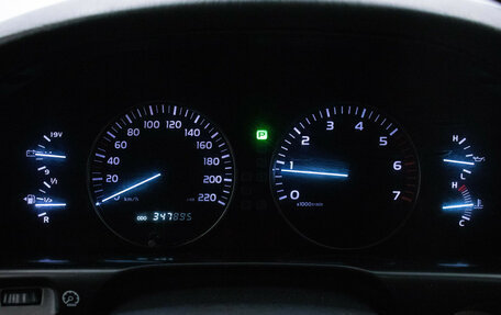 Toyota Land Cruiser 100 рестайлинг 2, 2006 год, 2 340 000 рублей, 14 фотография