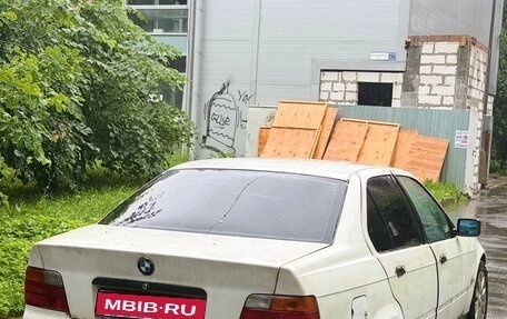 BMW 3 серия, 1992 год, 90 000 рублей, 1 фотография
