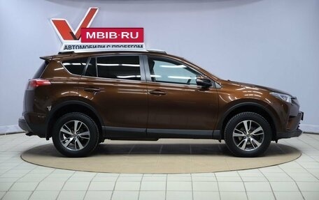 Toyota RAV4, 2016 год, 2 030 000 рублей, 4 фотография