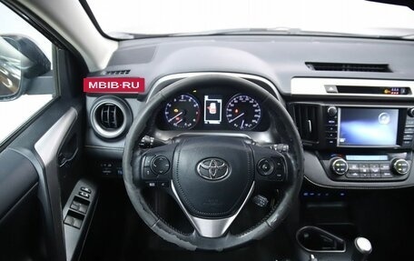 Toyota RAV4, 2016 год, 2 030 000 рублей, 13 фотография