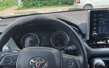 Toyota RAV4, 2020 год, 3 300 000 рублей, 7 фотография