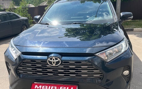 Toyota RAV4, 2020 год, 3 300 000 рублей, 12 фотография