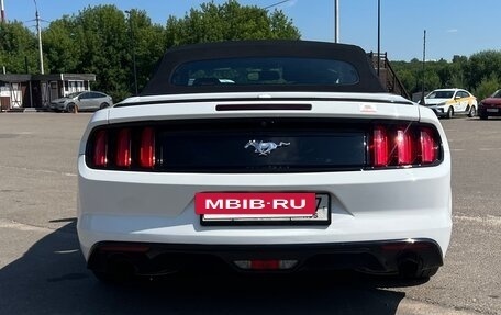 Ford Mustang VI рестайлинг, 2017 год, 2 350 000 рублей, 4 фотография
