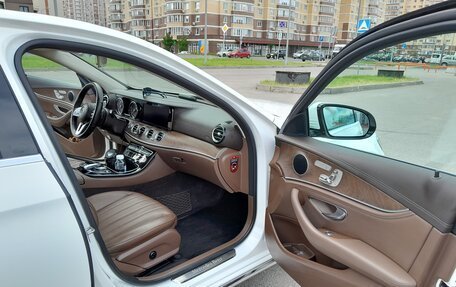 Mercedes-Benz E-Класс, 2020 год, 3 750 000 рублей, 11 фотография
