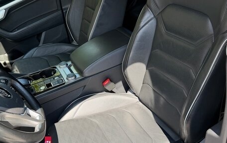 Volkswagen Touareg III, 2020 год, 4 690 000 рублей, 13 фотография