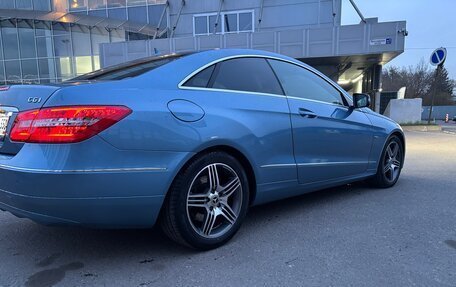 Mercedes-Benz E-Класс, 2011 год, 1 350 000 рублей, 4 фотография
