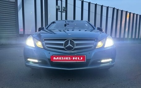 Mercedes-Benz E-Класс, 2011 год, 1 350 000 рублей, 2 фотография