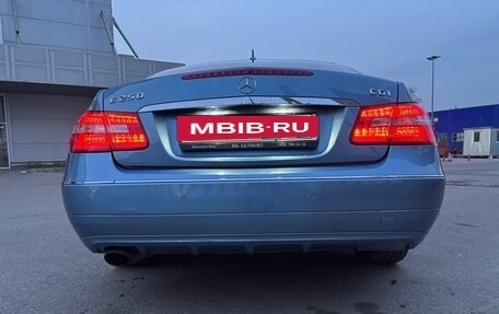 Mercedes-Benz E-Класс, 2011 год, 1 350 000 рублей, 5 фотография