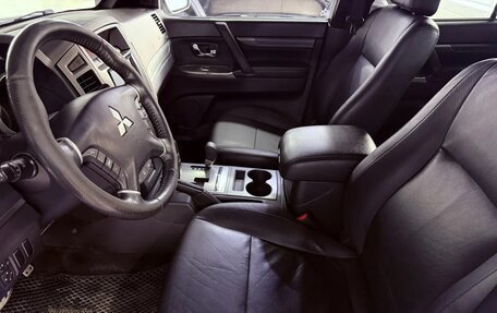 Mitsubishi Pajero IV, 2011 год, 1 923 000 рублей, 6 фотография