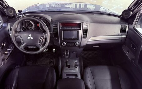 Mitsubishi Pajero IV, 2011 год, 1 923 000 рублей, 7 фотография