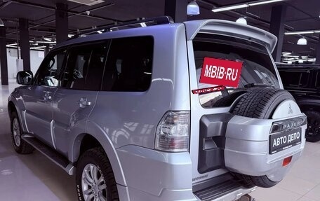 Mitsubishi Pajero IV, 2011 год, 1 923 000 рублей, 5 фотография