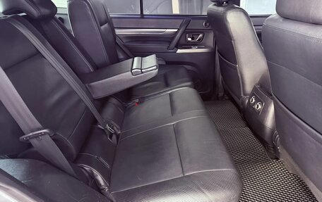 Mitsubishi Pajero IV, 2011 год, 1 923 000 рублей, 13 фотография