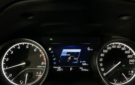 Toyota Camry, 2019 год, 3 050 000 рублей, 20 фотография