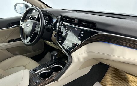 Toyota Camry, 2019 год, 3 050 000 рублей, 24 фотография