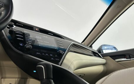 Toyota Camry, 2019 год, 3 050 000 рублей, 23 фотография