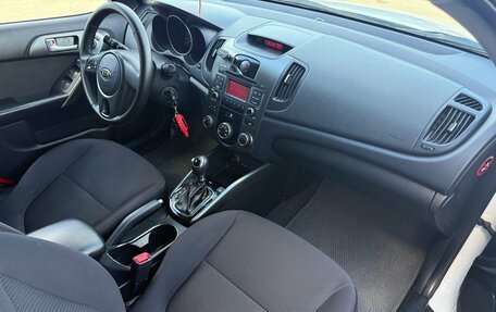 KIA Cerato III, 2010 год, 780 000 рублей, 9 фотография