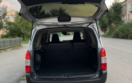 Toyota Probox I, 2017 год, 1 200 000 рублей, 11 фотография