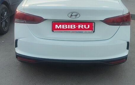 Hyundai Solaris II рестайлинг, 2020 год, 930 000 рублей, 3 фотография
