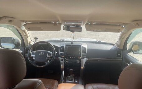 Toyota Land Cruiser 200, 2014 год, 3 600 000 рублей, 9 фотография