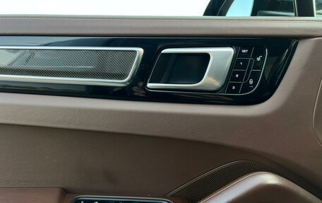 Porsche Cayenne III, 2018 год, 6 200 000 рублей, 26 фотография