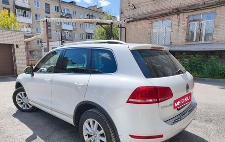 Volkswagen Touareg III, 2012 год, 2 300 000 рублей, 4 фотография