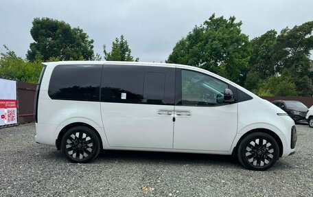 Hyundai Staria, 2025 год, 5 700 000 рублей, 4 фотография