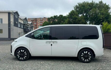 Hyundai Staria, 2025 год, 5 700 000 рублей, 3 фотография