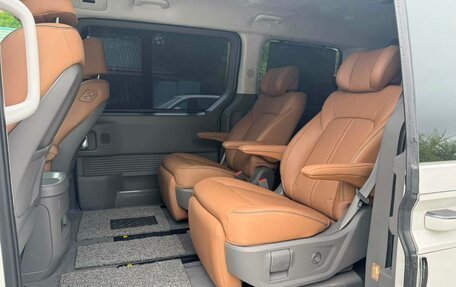 Hyundai Staria, 2025 год, 5 700 000 рублей, 20 фотография
