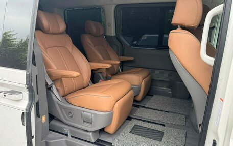 Hyundai Staria, 2025 год, 5 700 000 рублей, 19 фотография