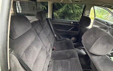 Volkswagen Passat B5+ рестайлинг, 2001 год, 275 000 рублей, 7 фотография