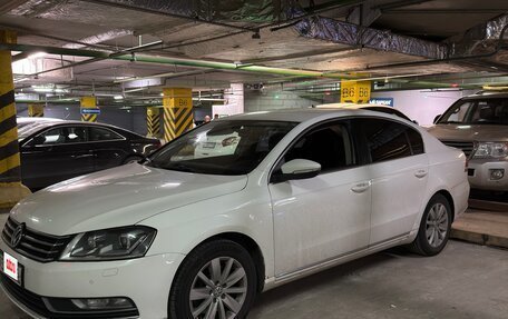Volkswagen Passat B7, 2013 год, 1 230 000 рублей, 2 фотография