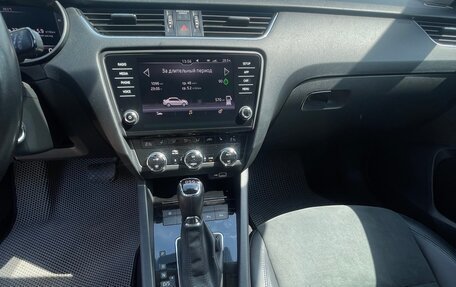 Skoda Octavia, 2018 год, 1 850 000 рублей, 24 фотография
