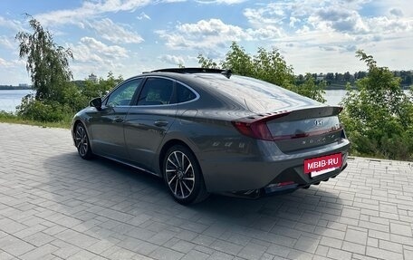 Hyundai Sonata VIII, 2021 год, 3 000 000 рублей, 3 фотография