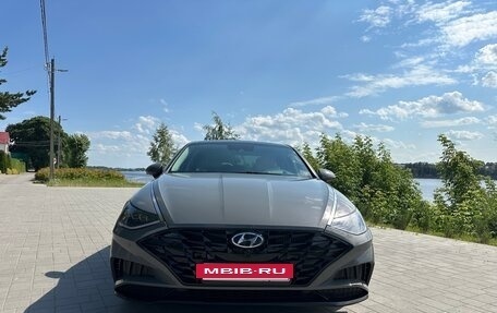 Hyundai Sonata VIII, 2021 год, 3 000 000 рублей, 16 фотография