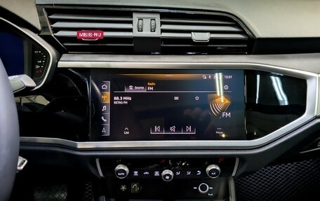 Audi Q3, 2023 год, 3 860 000 рублей, 15 фотография