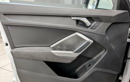 Audi Q3, 2023 год, 3 860 000 рублей, 19 фотография