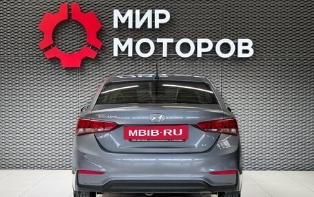 Hyundai Solaris II рестайлинг, 2018 год, 999 000 рублей, 5 фотография