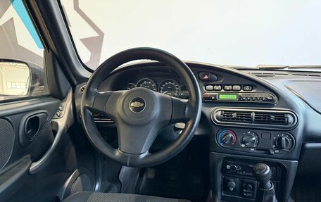 Chevrolet Niva I рестайлинг, 2017 год, 829 900 рублей, 9 фотография