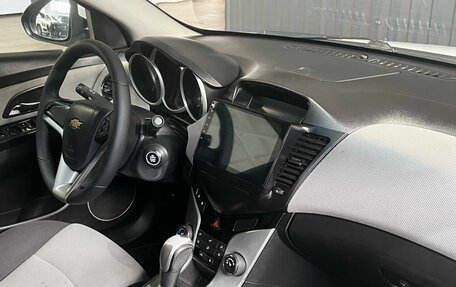 Chevrolet Cruze II, 2011 год, 749 900 рублей, 5 фотография